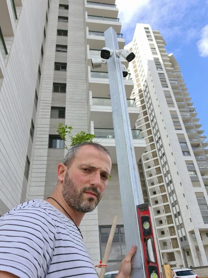 פרויקט סימפל קיי מספר 9 — התקנת מערכות אבטחה