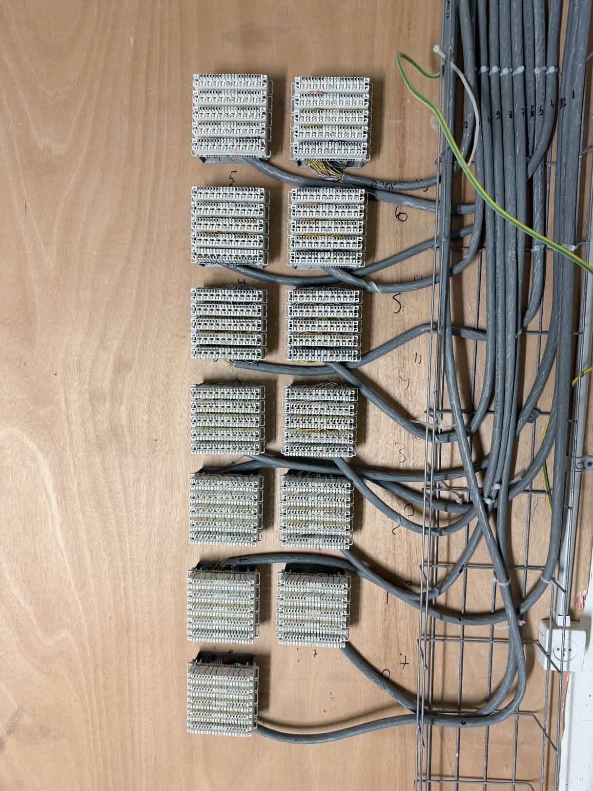 פרויקט סימפל קיי מספר 45 — התקנת מערכות אבטחה