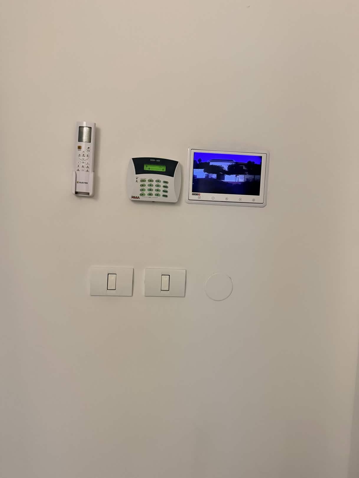 פרויקט סימפל קיי מספר 61 — התקנת מערכות אבטחה